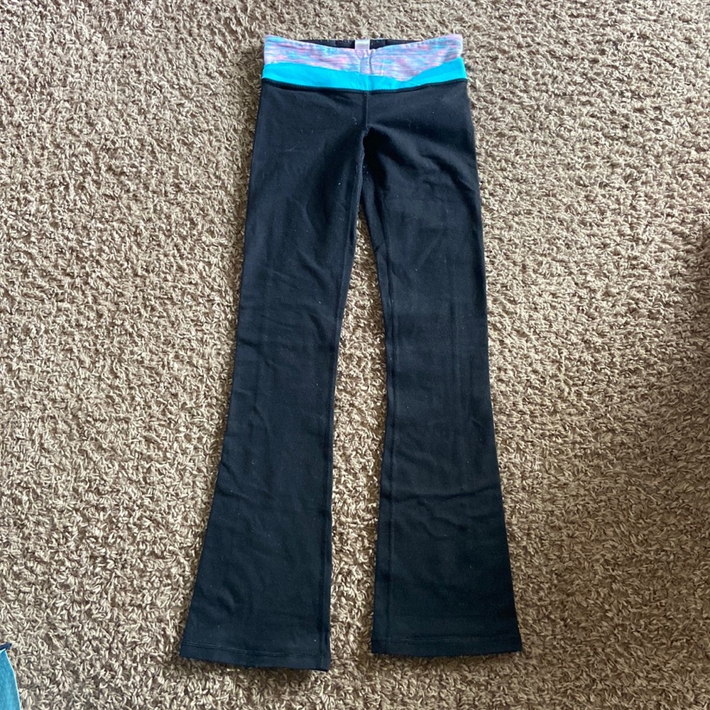 IVIVVA black flare leggings